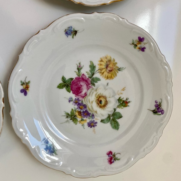 4 Mitterteich Bavaria 'Meissen Floral' desert plates - Picture 3 of 7